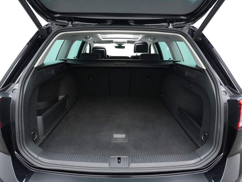 Volkswagen Passat (KJX99D) met abonnement
