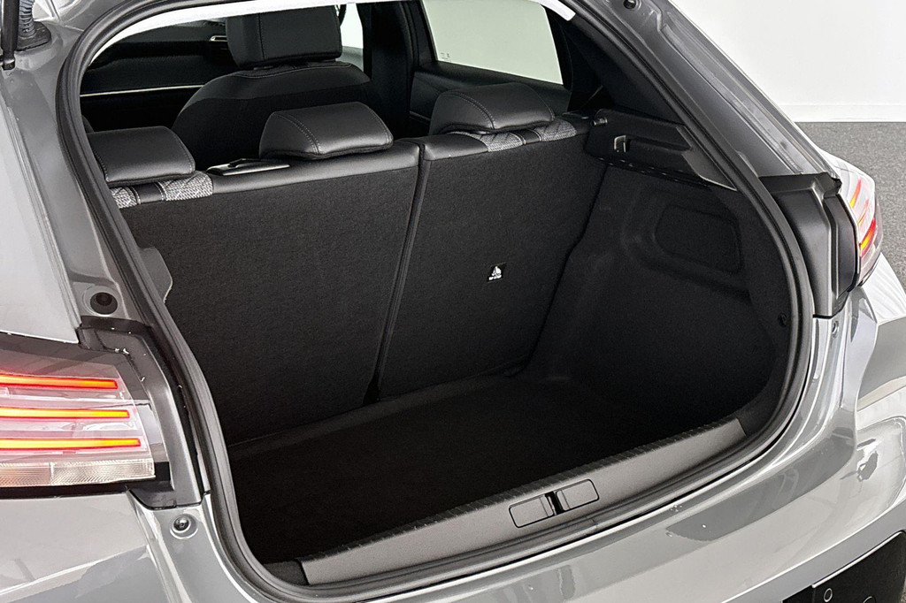 Peugeot 208 (KFP80N) met abonnement