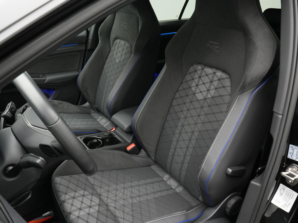 Volkswagen Golf (GRT73T) met abonnement