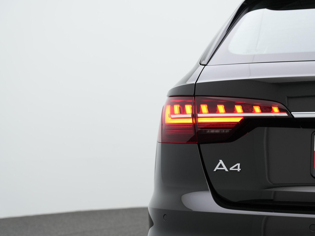 Audi A4 (T711SR) met abonnement