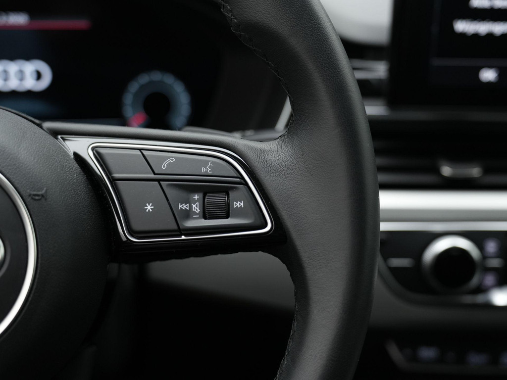 Audi A4 (T711SR) met abonnement
