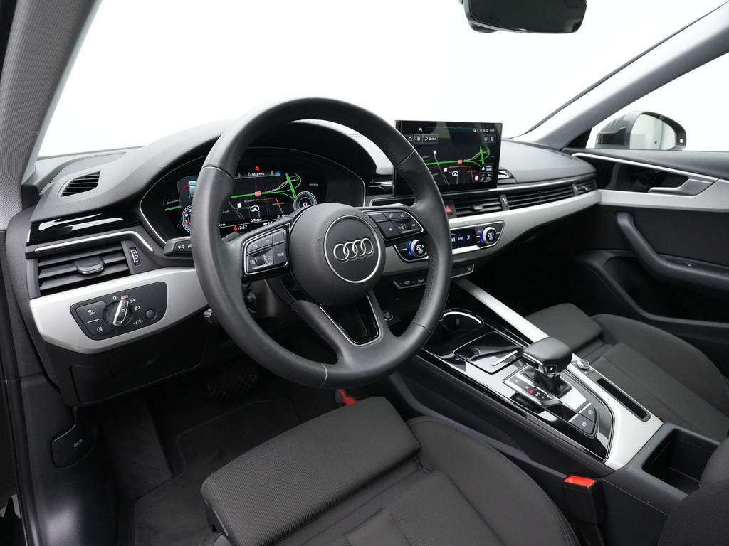 Audi A4 (T711SR) met abonnement