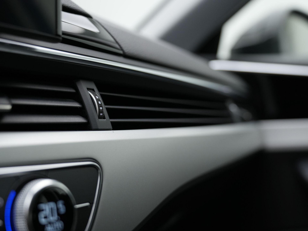 Audi A4 (T711SR) met abonnement