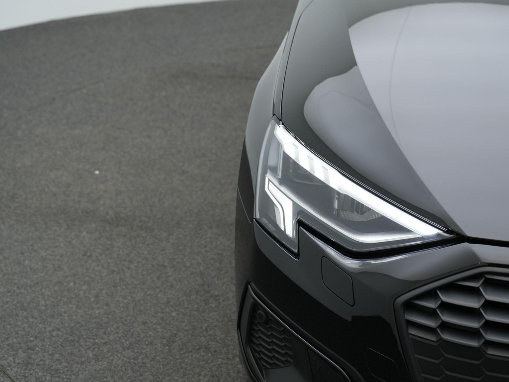 Audi A3 (KFJ84H) met abonnement
