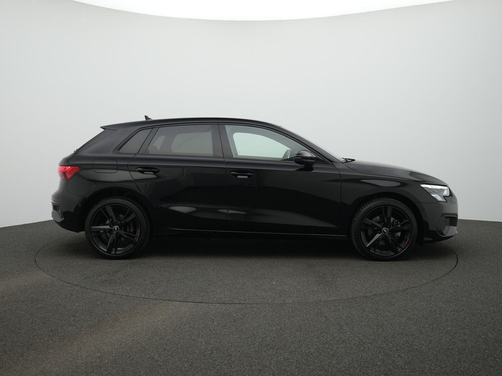 Audi A3 (KFJ84H) met abonnement