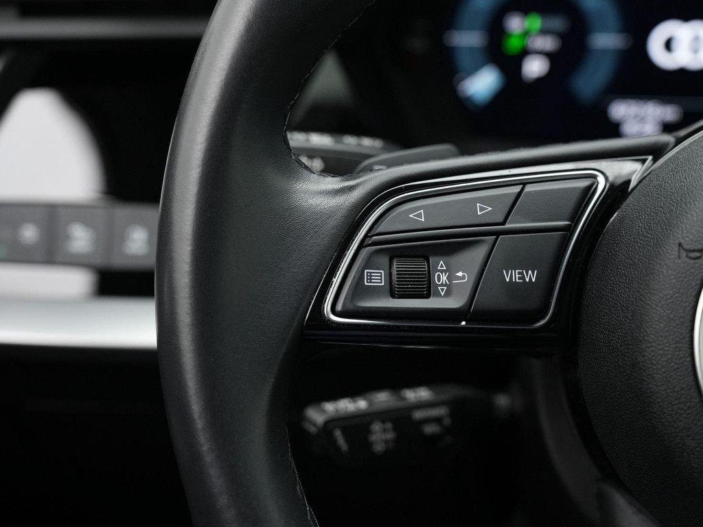 Audi A3 (KFJ84H) met abonnement