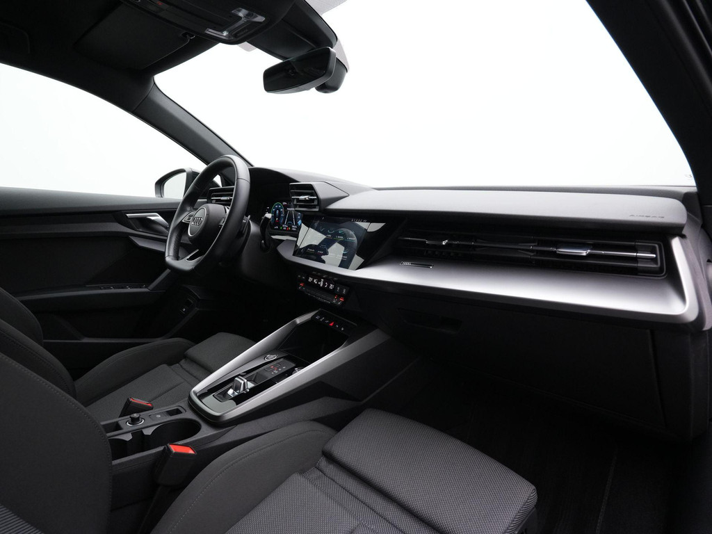 Audi A3 (KFJ84H) met abonnement