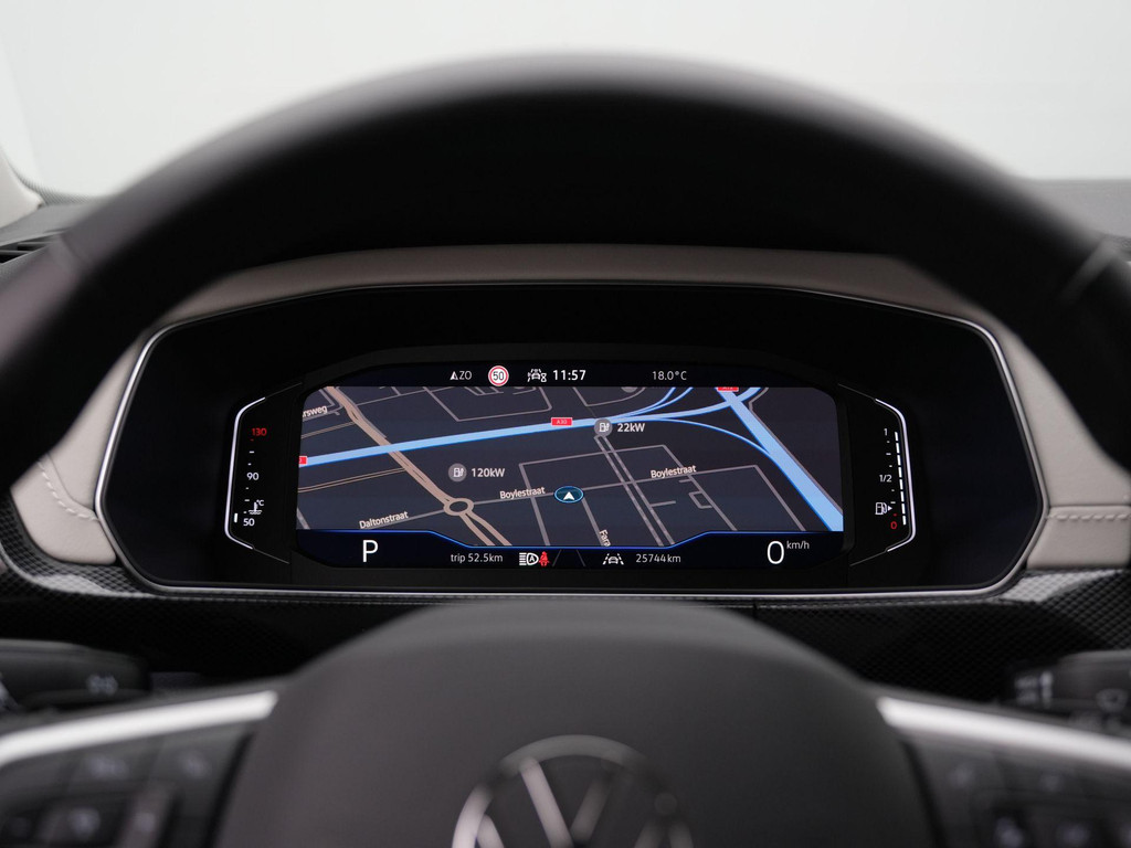 Volkswagen T-Cross (JLJ93D) met abonnement