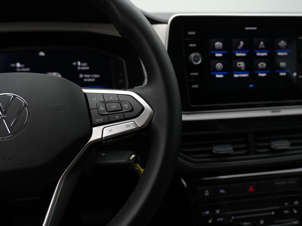 Volkswagen T-Cross (JLJ93D) met abonnement