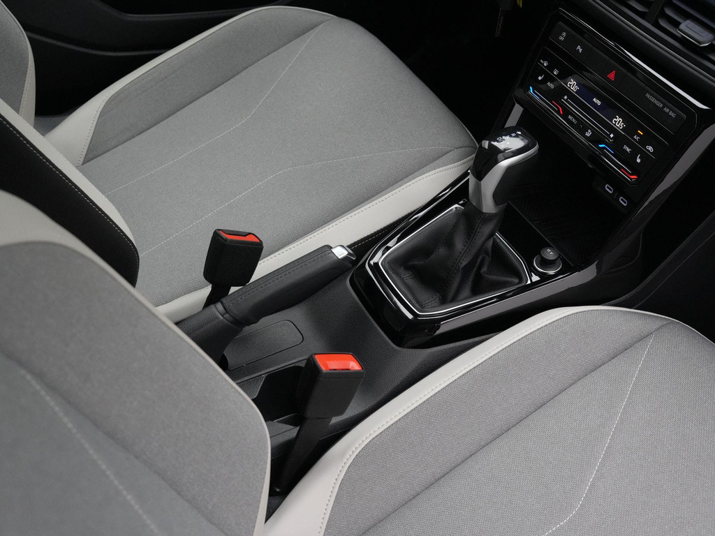 Volkswagen T-Cross (JLJ93D) met abonnement