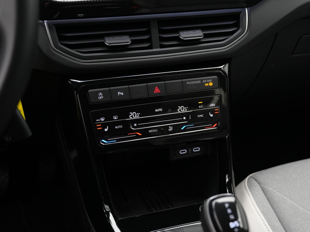 Volkswagen T-Cross (JLJ93D) met abonnement