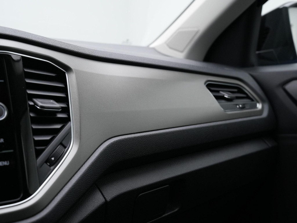 Volkswagen T-Roc (N256XB) met abonnement
