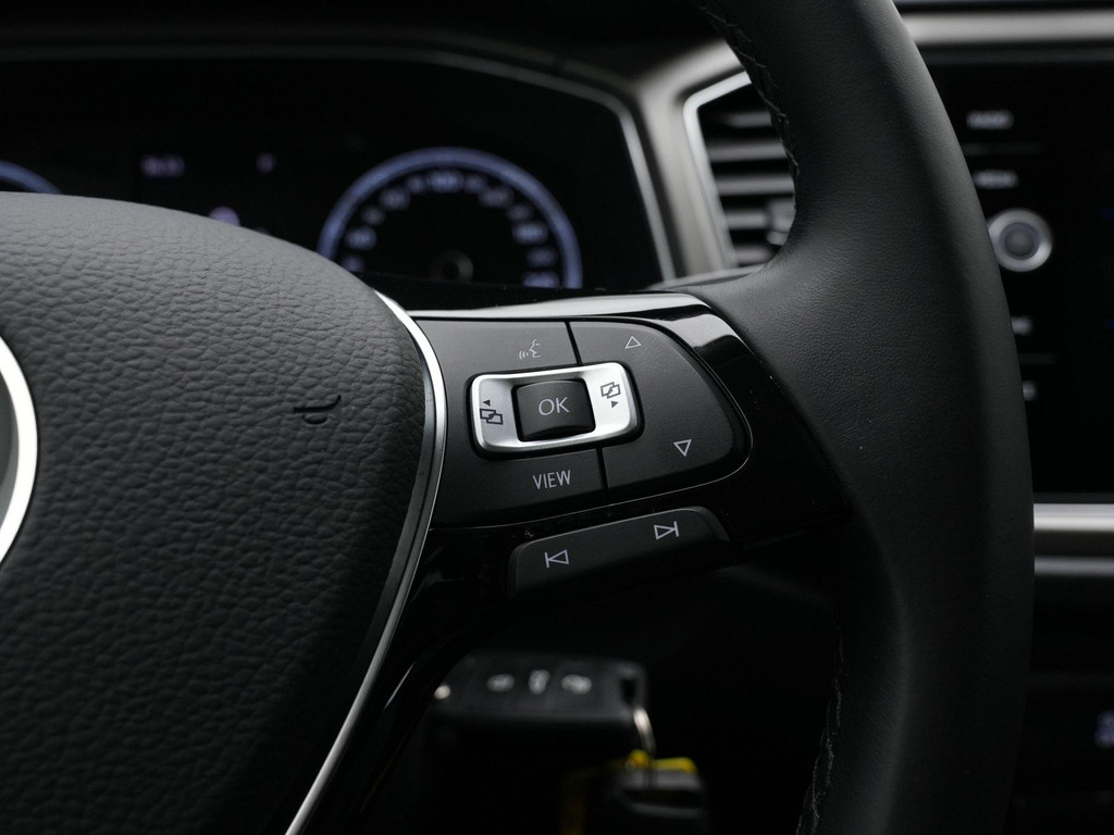 Volkswagen T-Roc (N256XB) met abonnement