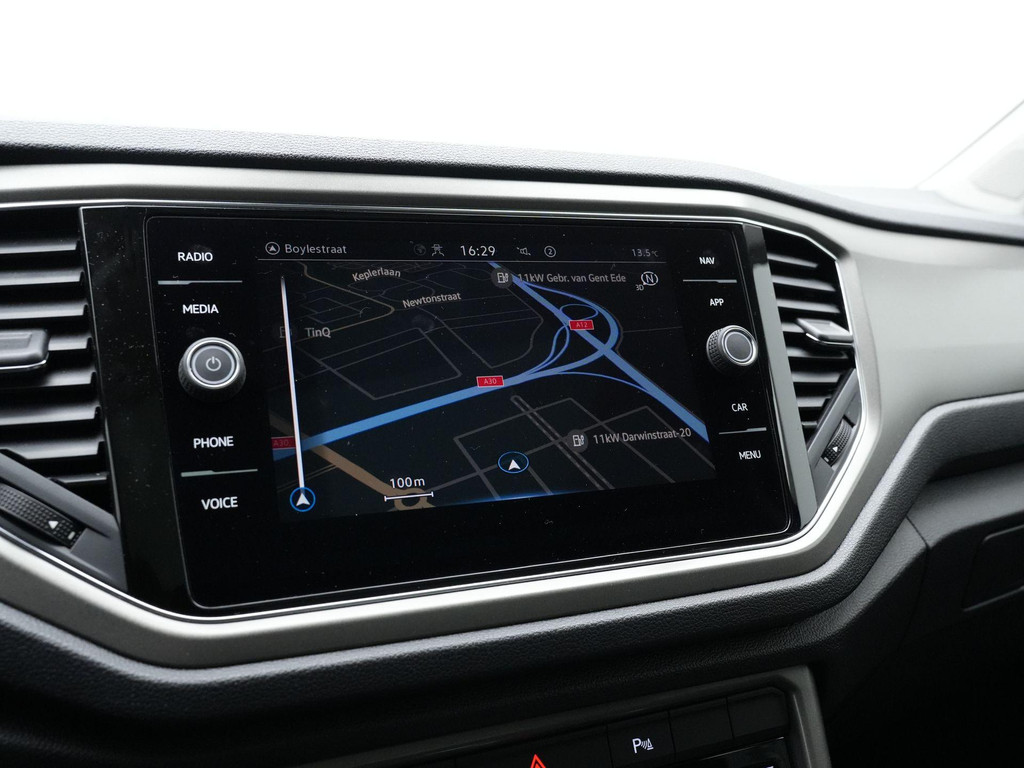 Volkswagen T-Roc (N256XB) met abonnement