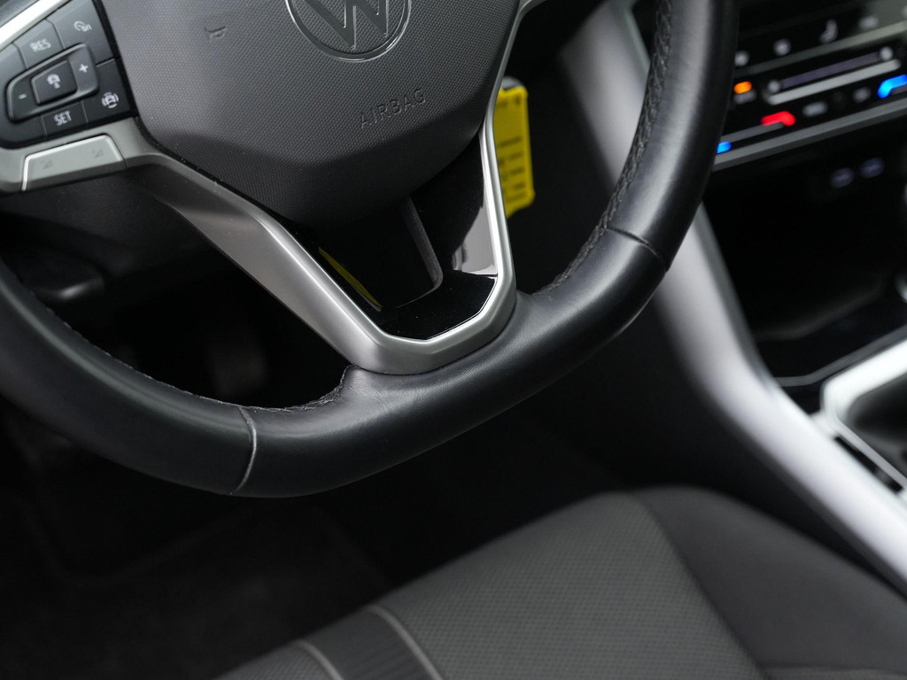 Volkswagen T-Roc (R901ZJ) met abonnement