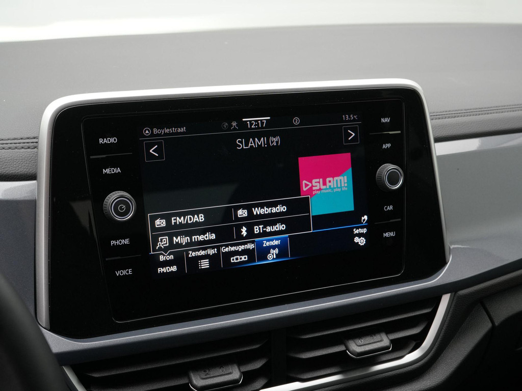 Volkswagen T-Roc (JGF66V) met abonnement