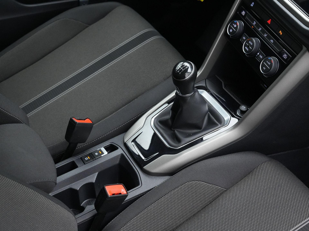 Volkswagen T-Roc (L021KP) met abonnement
