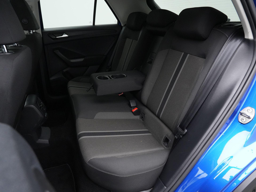 Volkswagen T-Roc (L021KP) met abonnement