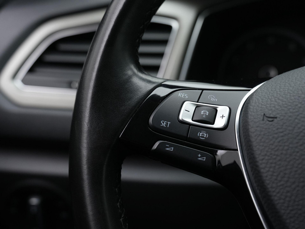 Volkswagen T-Roc (L021KP) met abonnement