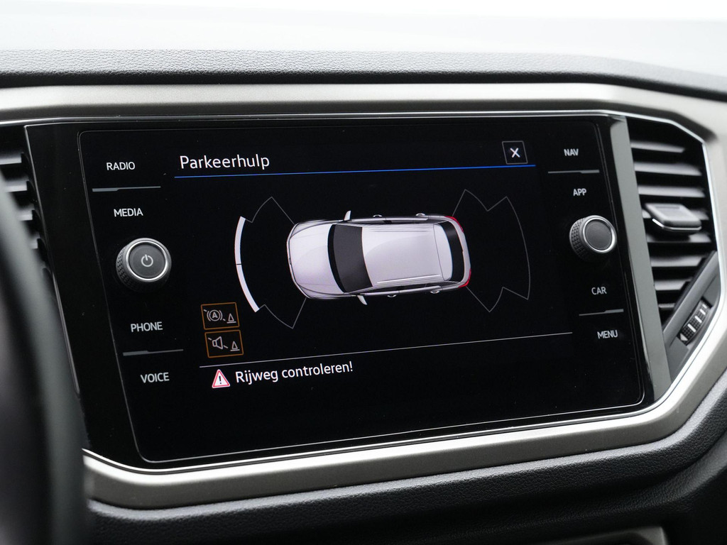 Volkswagen T-Roc (L021KP) met abonnement