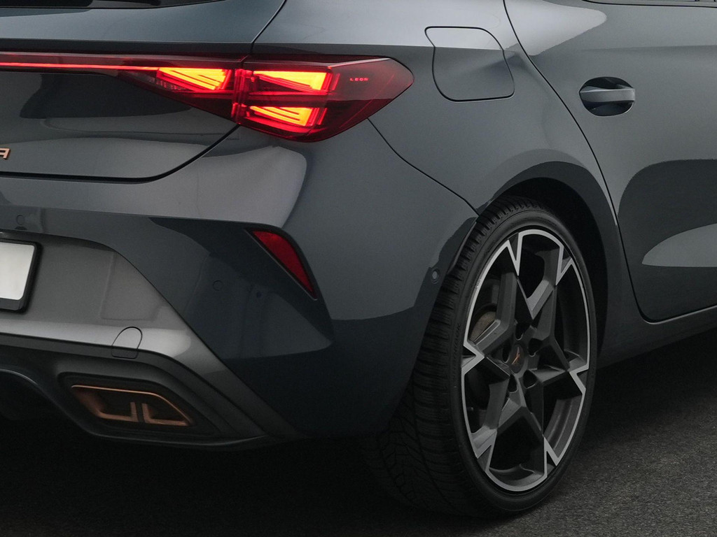 CUPRA Leon (HXB38V) met abonnement