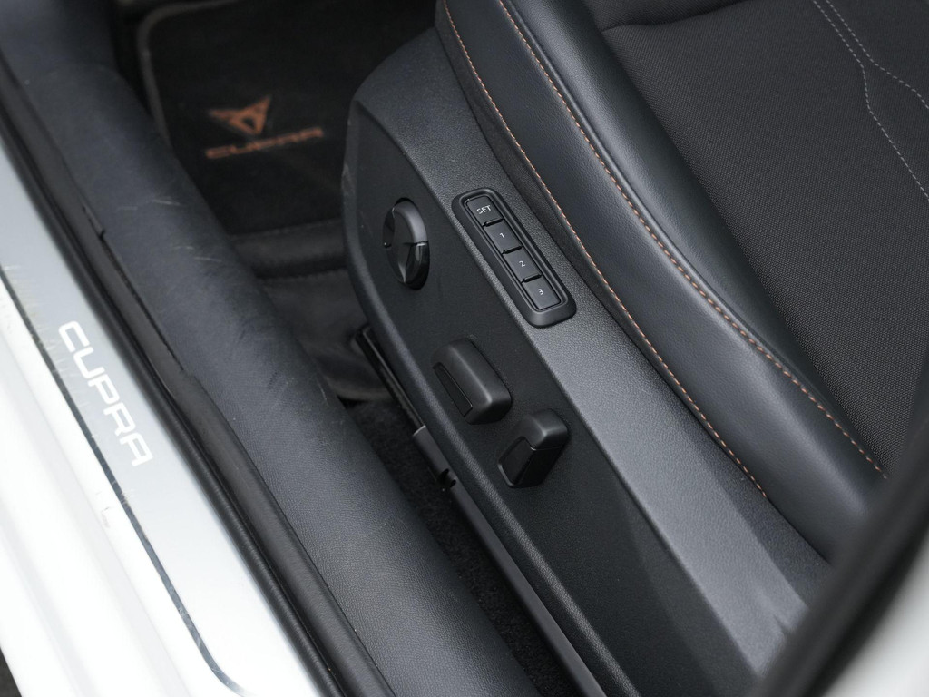 CUPRA Leon (JZZ72V) met abonnement