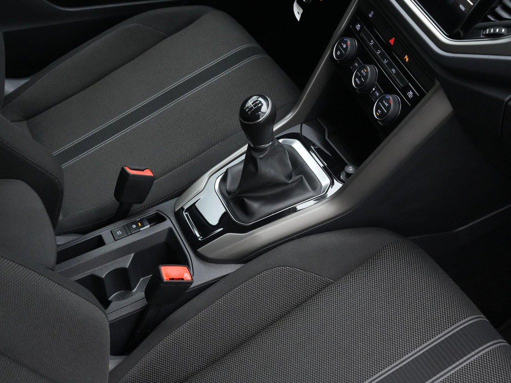 Volkswagen T-Roc (N828XL) met abonnement