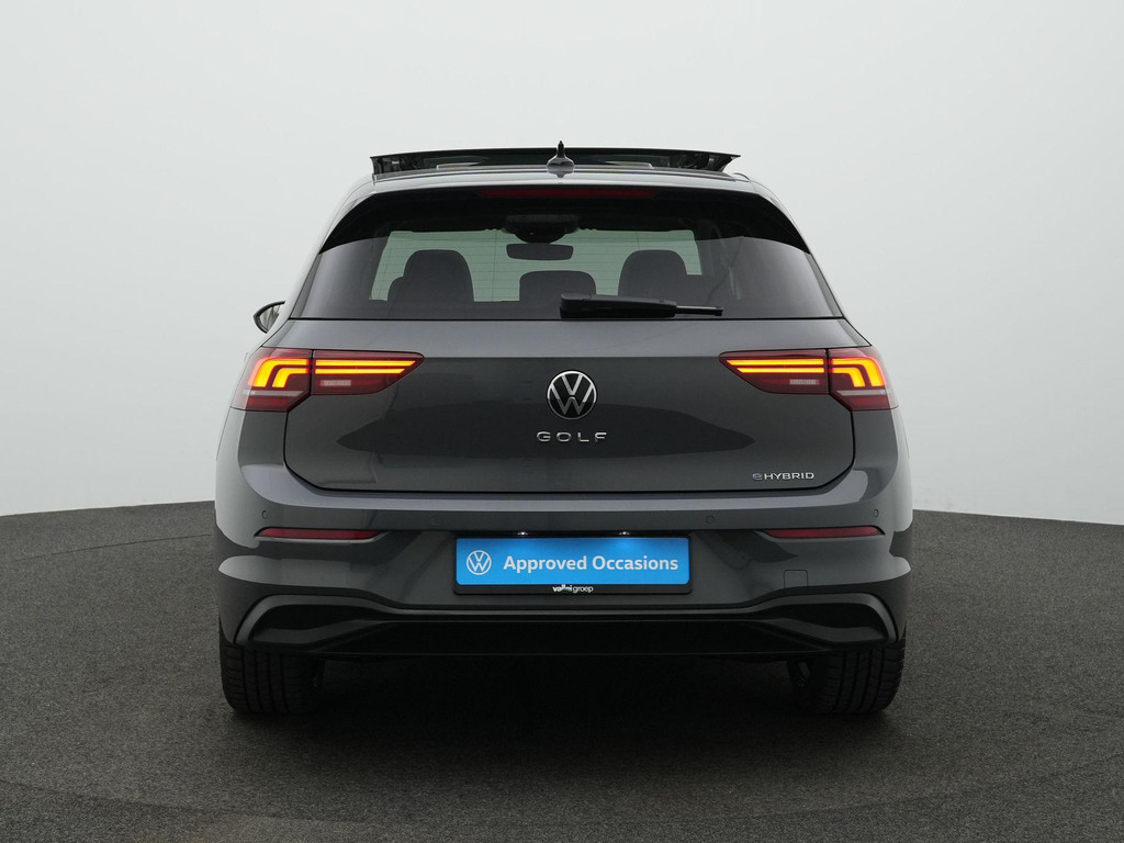 Volkswagen Golf (HTL24J) met abonnement