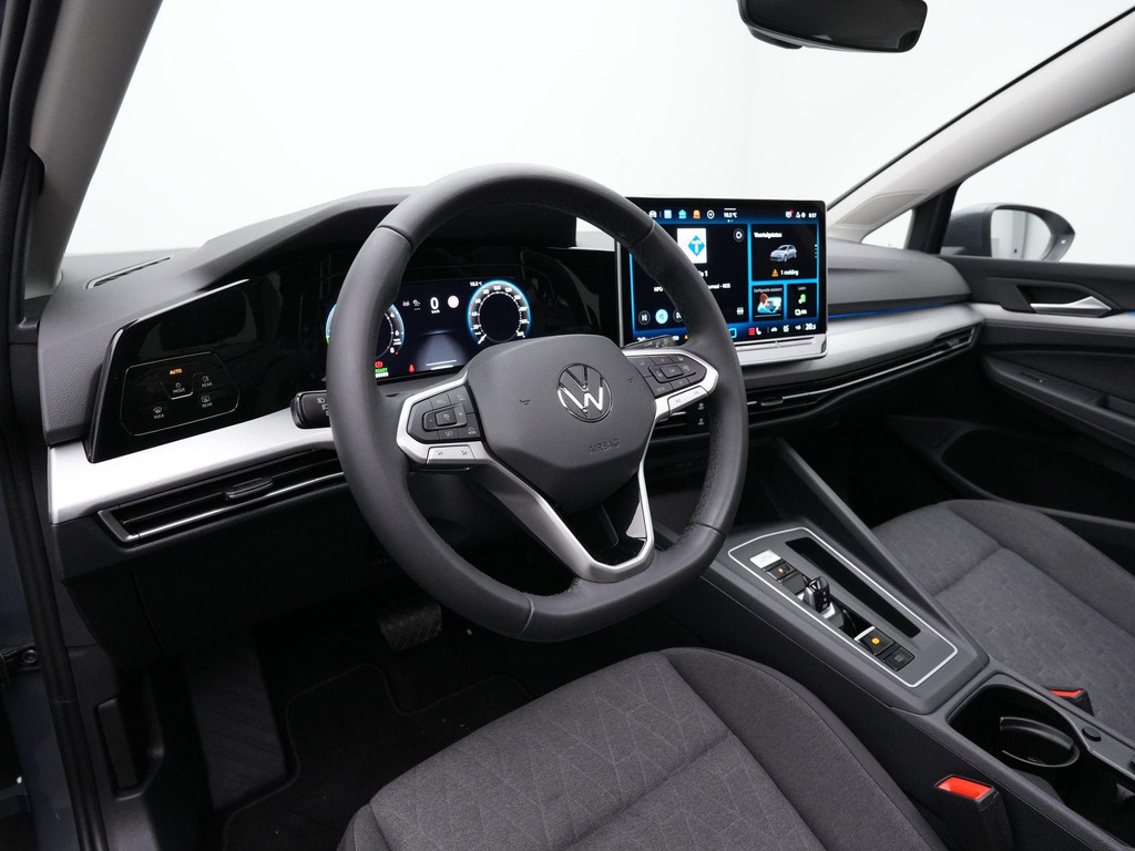 Volkswagen Golf (HTL24J) met abonnement