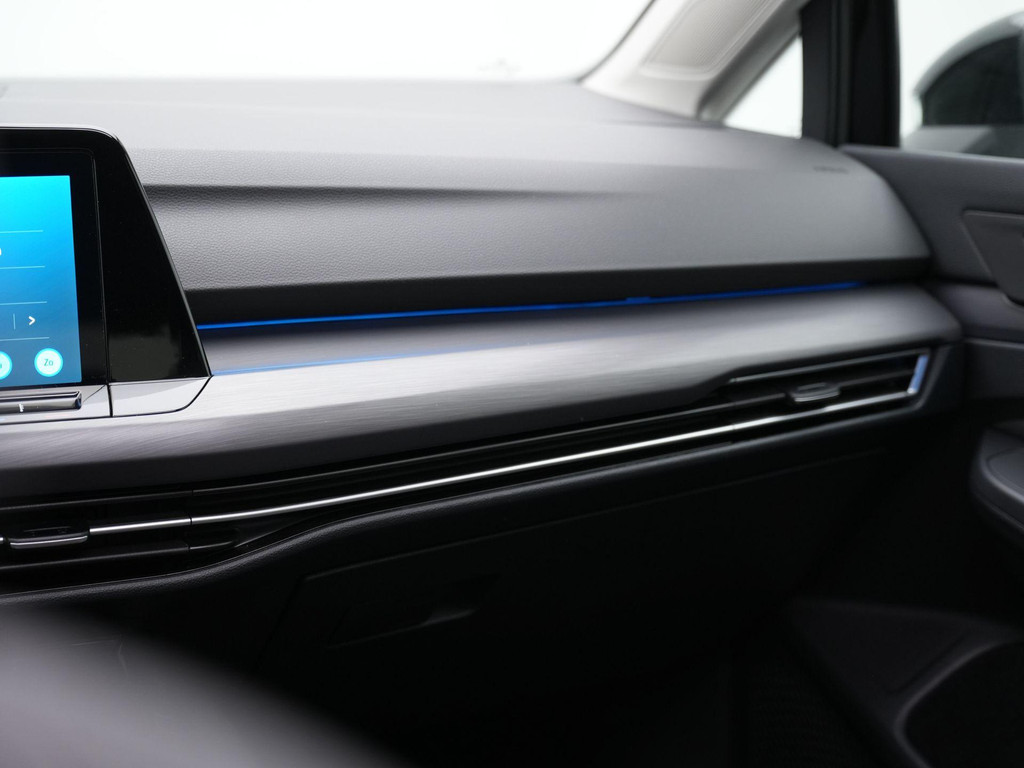 Volkswagen Golf (KJX19F) met abonnement