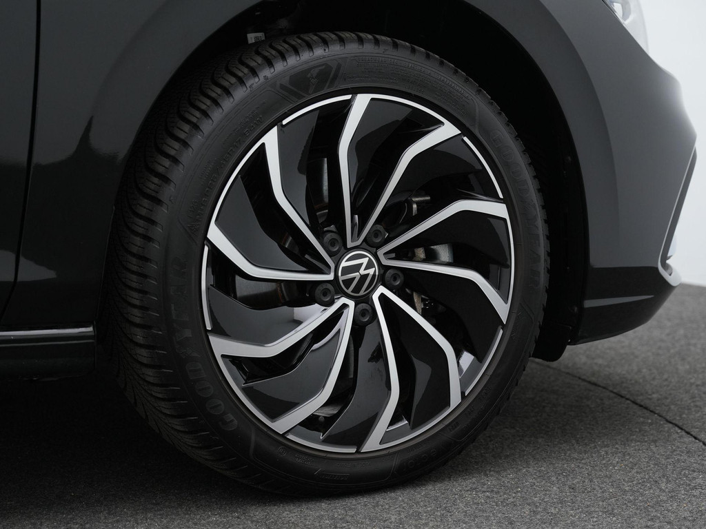 Volkswagen Golf (KJX19F) met abonnement