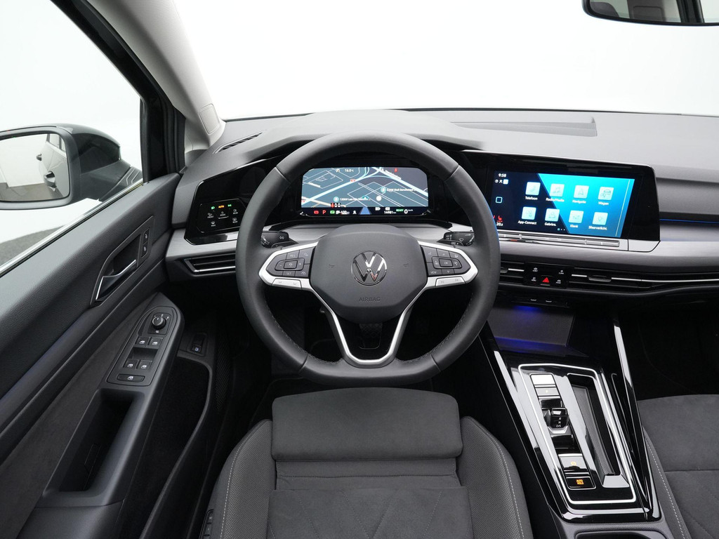 Volkswagen Golf (KJX19F) met abonnement