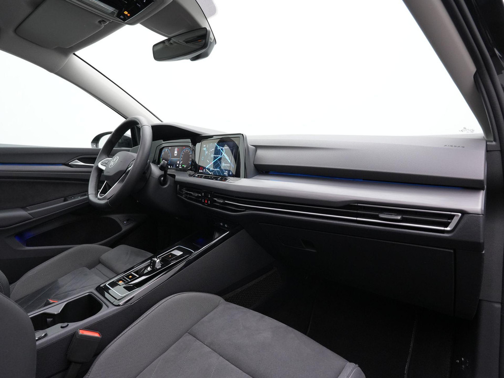 Volkswagen Golf (KJX19F) met abonnement