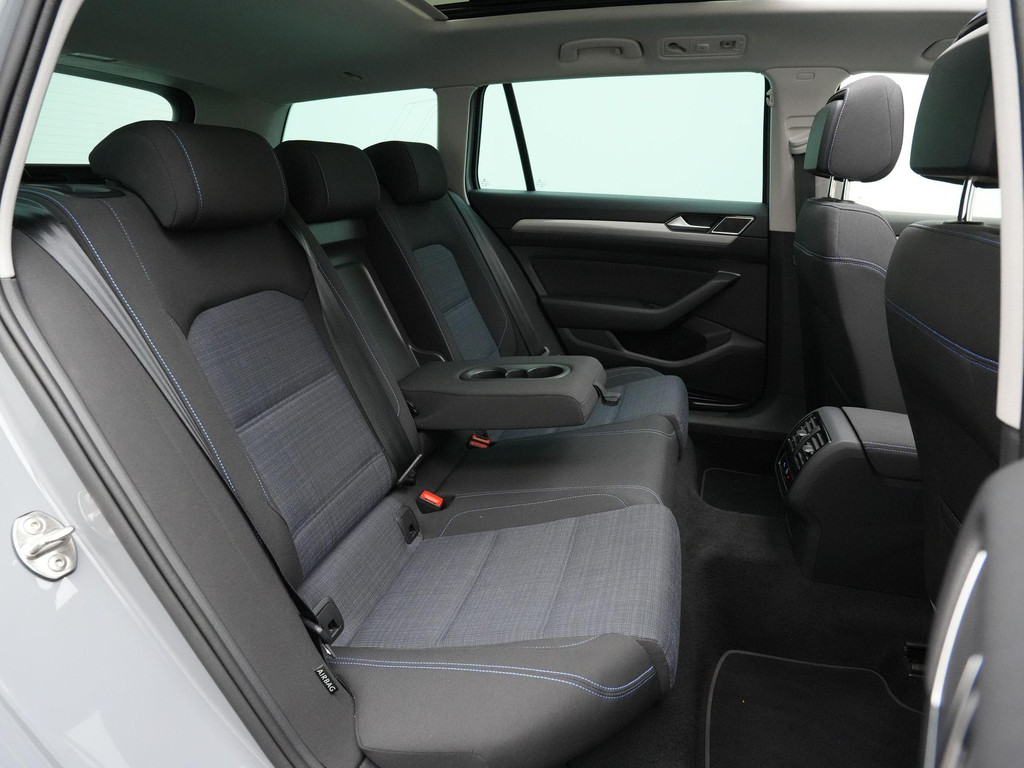 Volkswagen Passat (KJK05L) met abonnement