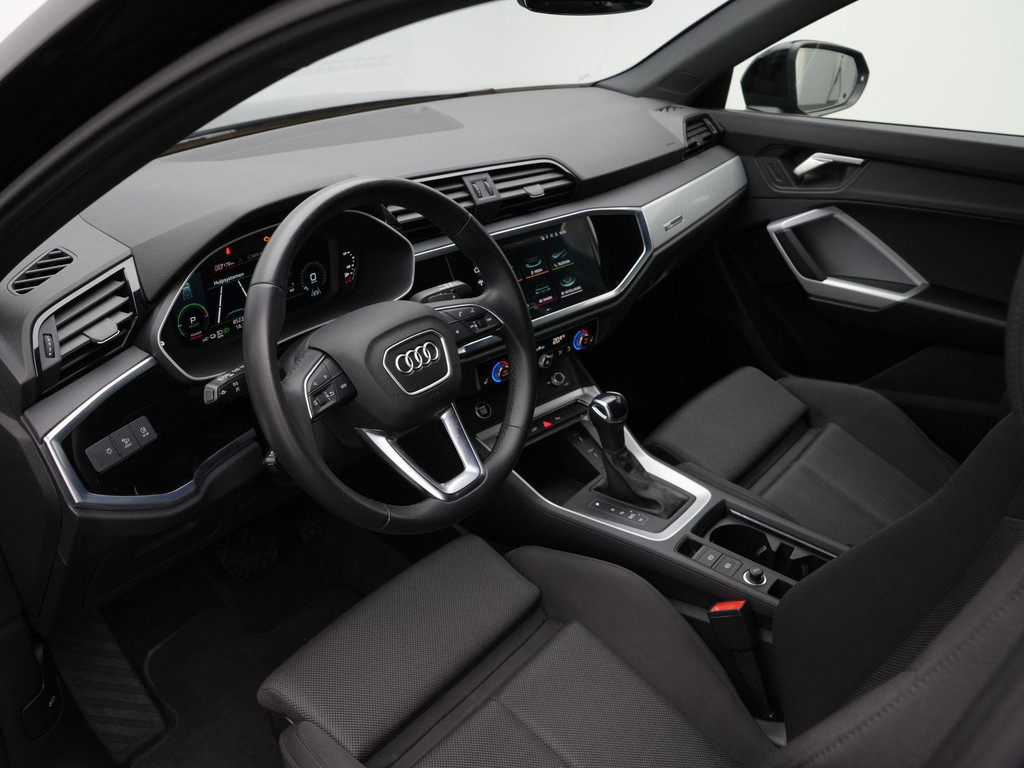 Audi Q3 (JFX41H) met abonnement