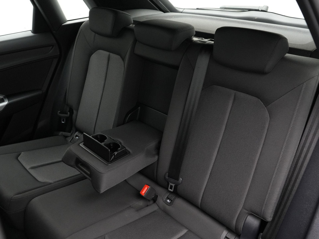 Audi Q3 (JFX41H) met abonnement