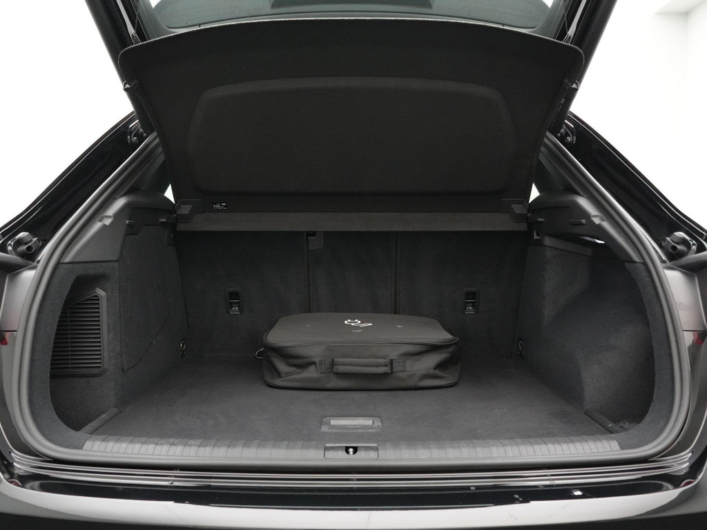 Audi Q3 (JFX41H) met abonnement