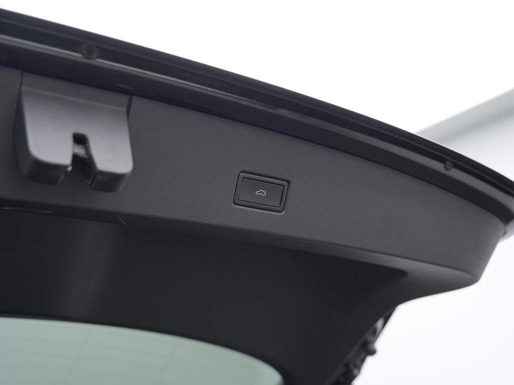 Volkswagen T-Roc (KGP96N) met abonnement