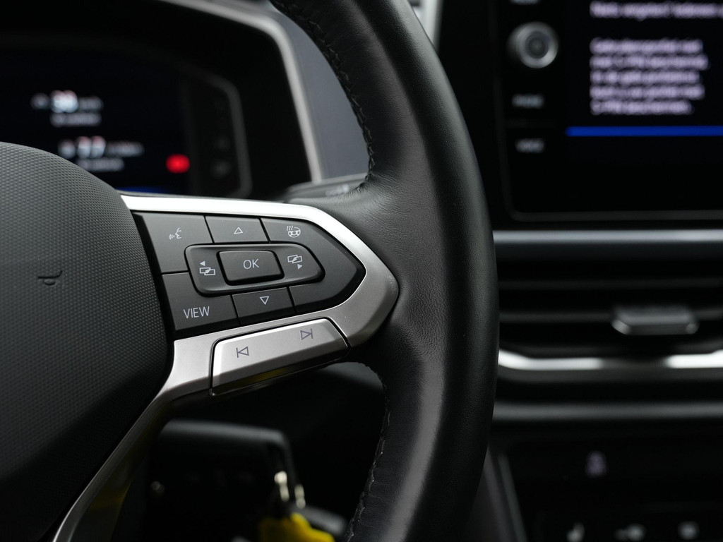 Volkswagen T-Roc (KJP92K) met abonnement