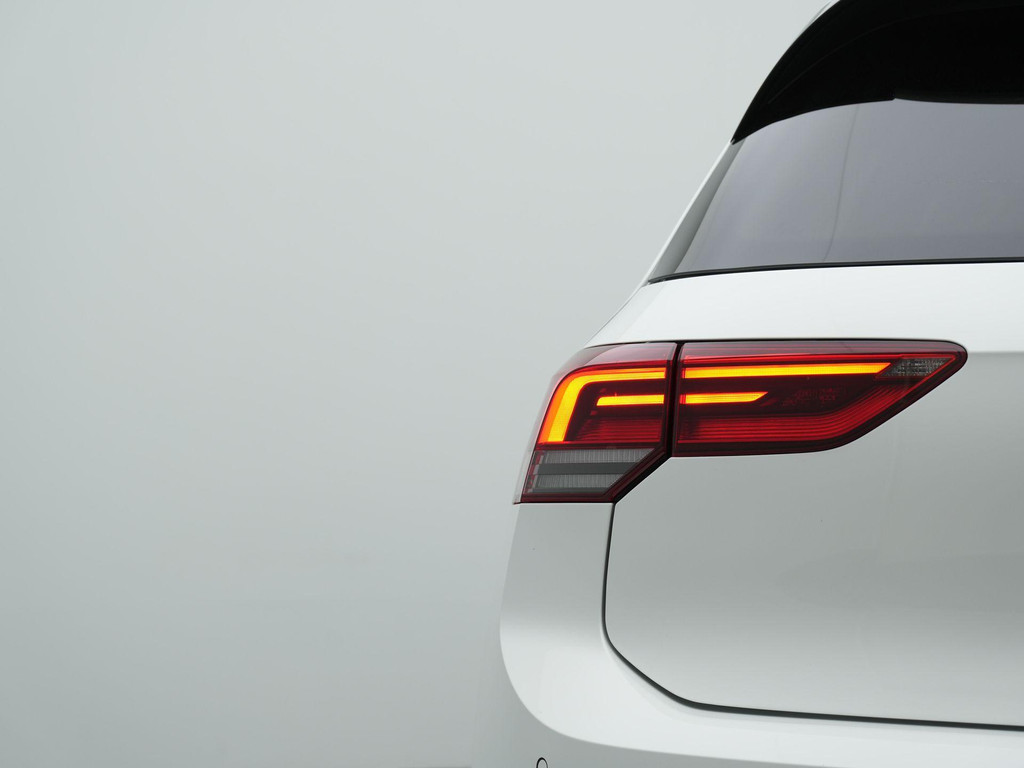 Volkswagen Golf GTE (KJJ69J) met abonnement