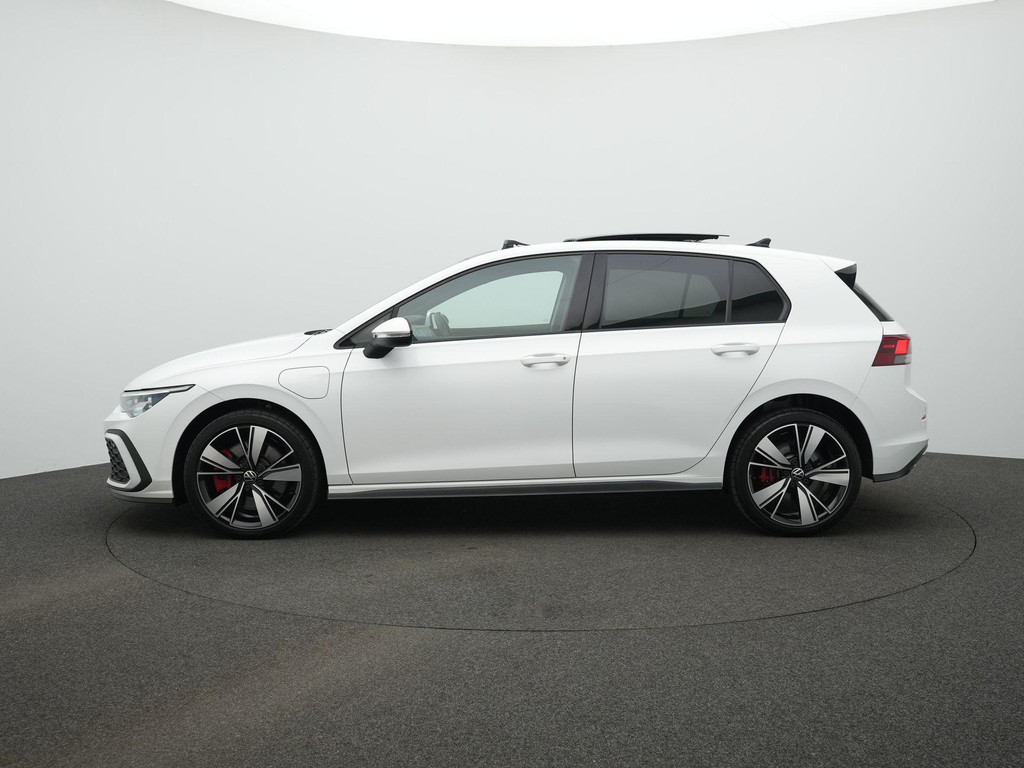 Volkswagen Golf GTE (KJJ69J) met abonnement
