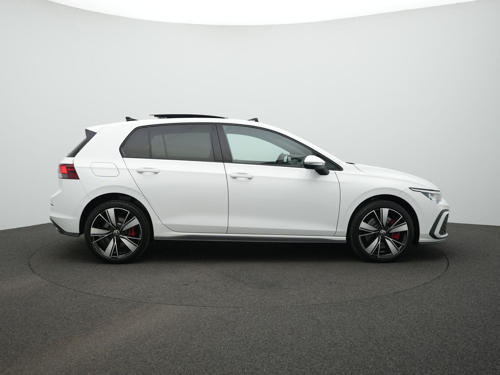 Volkswagen Golf GTE (KJJ69J) met abonnement