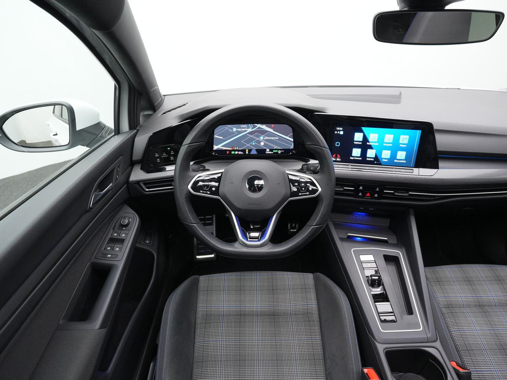 Volkswagen Golf GTE (KJJ69J) met abonnement