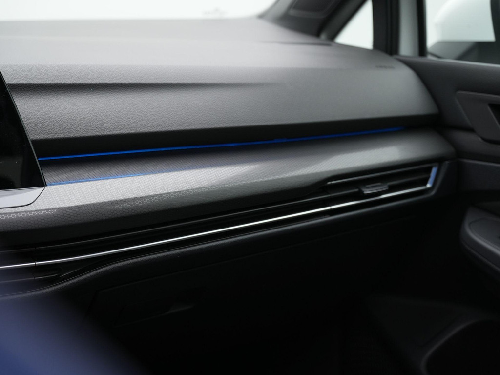 Volkswagen Golf GTE (KJJ69J) met abonnement