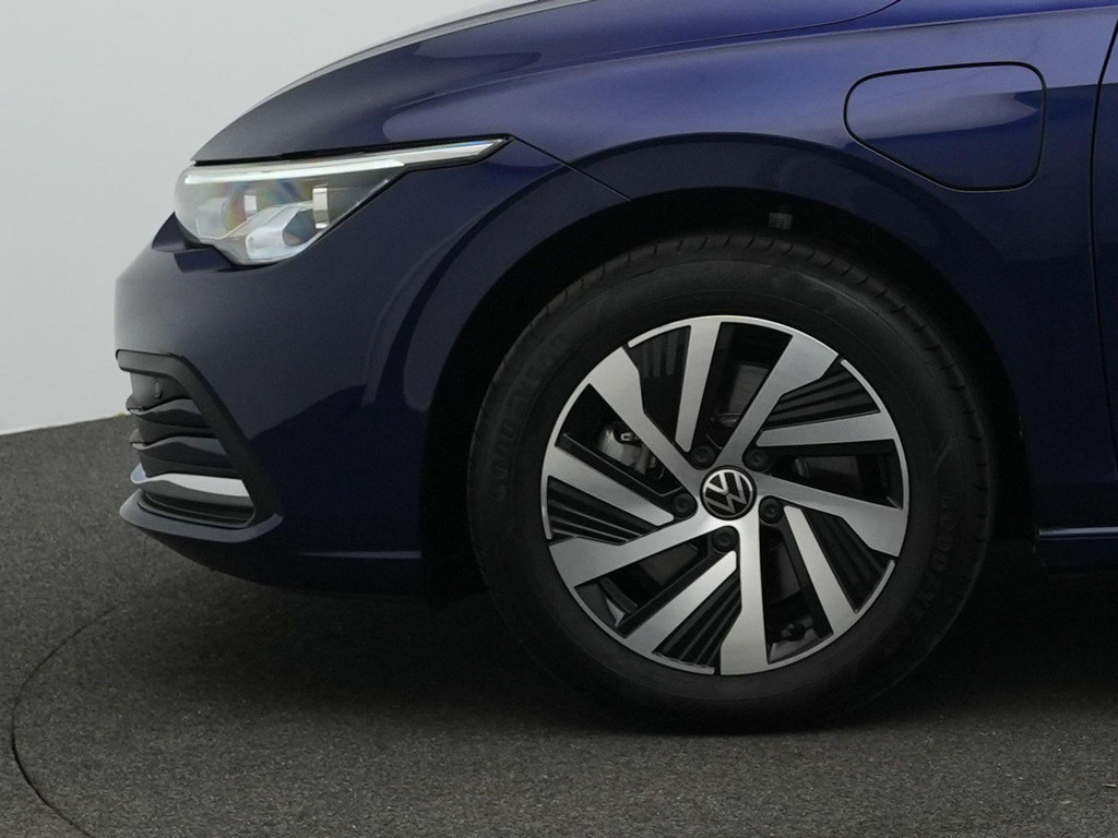 Volkswagen Golf (KGD77V) met abonnement