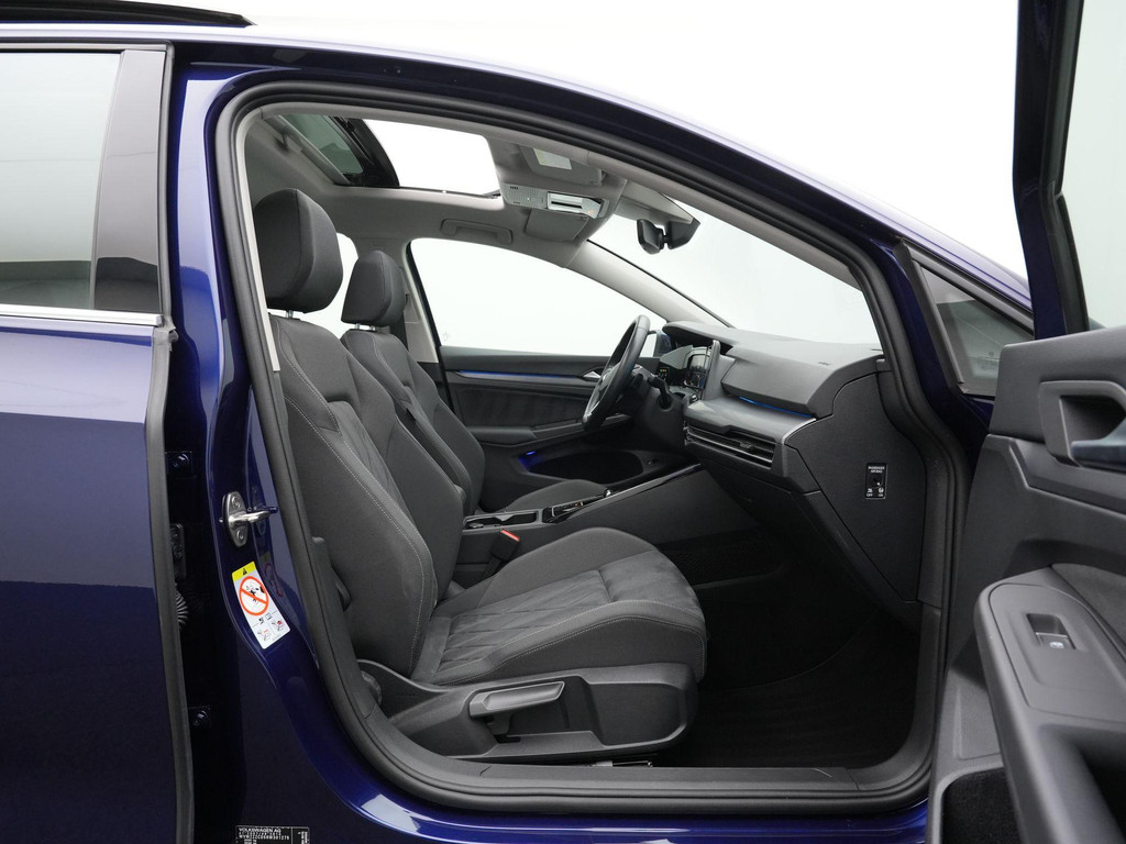 Volkswagen Golf (KGD77V) met abonnement