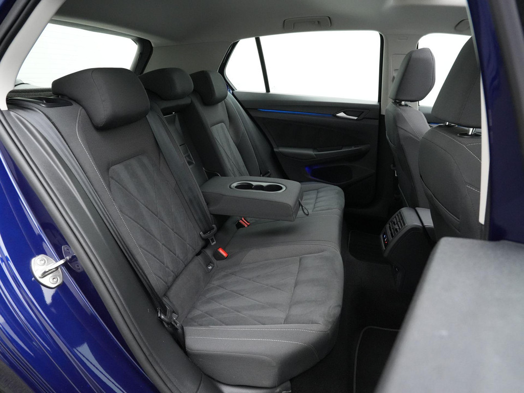 Volkswagen Golf (KGD77V) met abonnement
