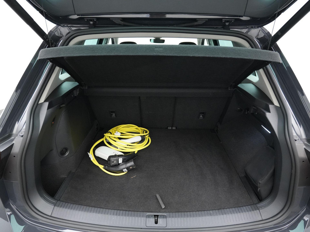 Volkswagen Tiguan (KJX98D) met abonnement