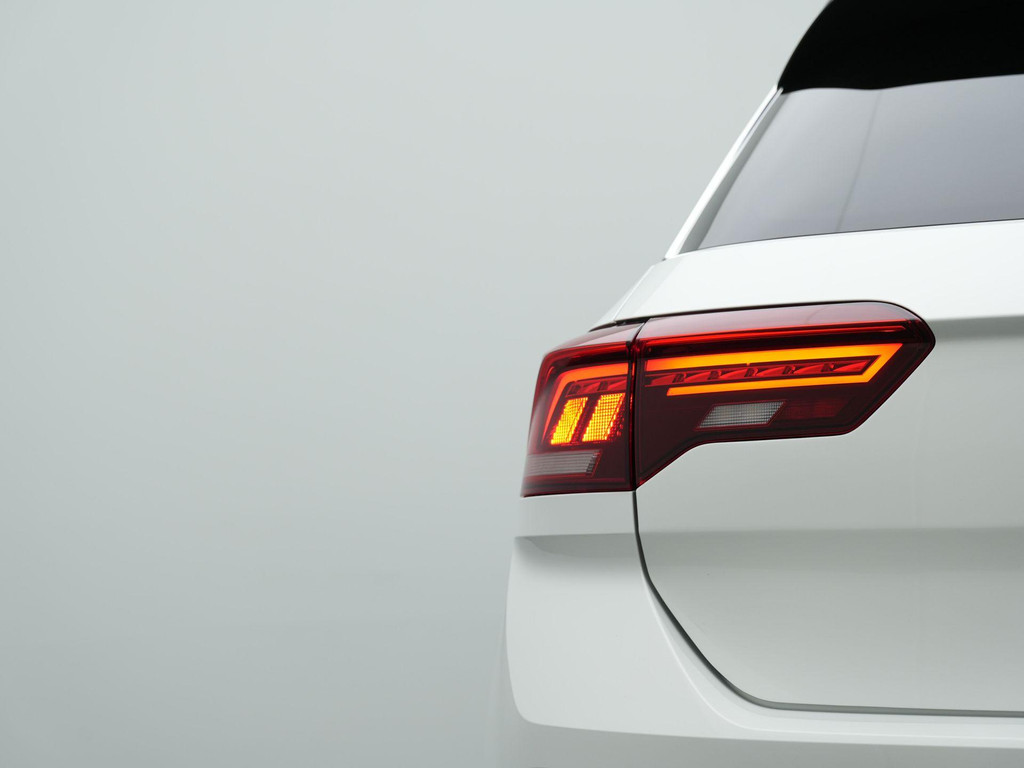 Volkswagen T-Roc (P028JP) met abonnement