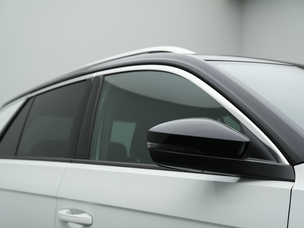 Volkswagen T-Roc (P028JP) met abonnement